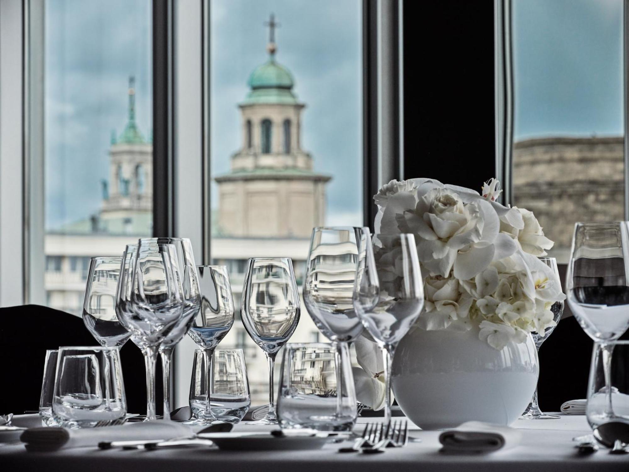 Intercontinental By Ihg Hotell Warszawa